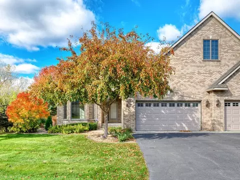 2137 Lake Augusta Dr, Mendota Heights, MN 55120