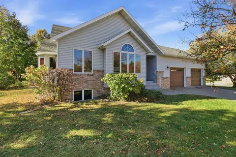 201 13th Ave SE, Saint Joseph, MN 56374
