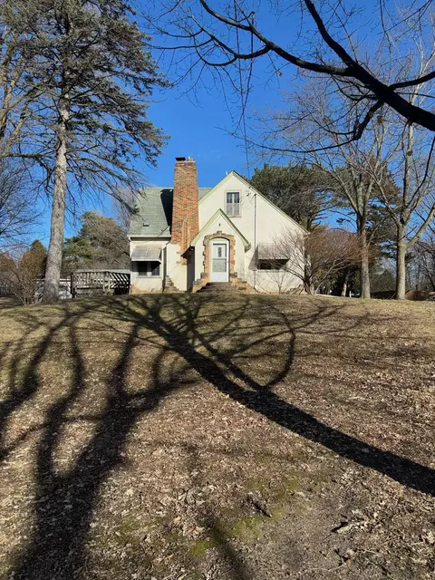 5717 Eden Prairie Rd, Minnetonka, MN 55345