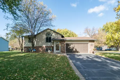 9559 173rd St W, Lakeville, MN 55044