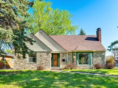 775 Wheelock Pkwy E, Saint Paul, MN 55106