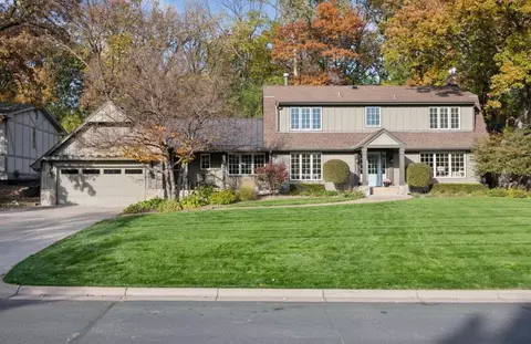 6208 Loch Moor Dr, Edina, MN 55439