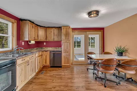 2250 45th St NE, Willmar, MN 56201 photo 13