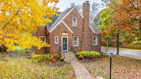 1756 Eleanor Ave, Saint Paul, MN 55116