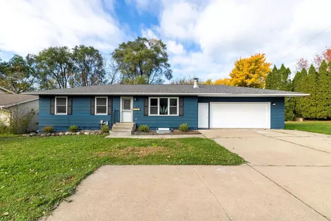 3101 Mcknight Rd N, Maplewood, MN 55109