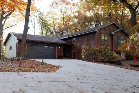 16329 Kenyon St NE, Ham Lake, MN 55304