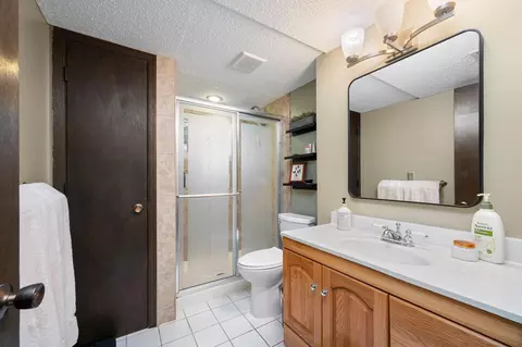 1669 Walnut Ln, Eagan, MN 55122 photo 24