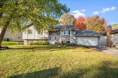 1669 Walnut Ln, Eagan, MN 55122