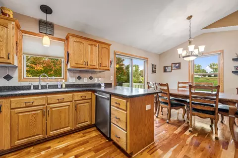 Kitchen - 300 7th St SW, Plainview, MN 55964 photo 2 of 6