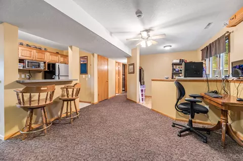 Entry Way - 300 7th St SW, Plainview, MN 55964 photo 1 of 1