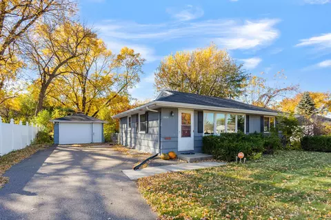 5800 W Moore Lake Dr W, Fridley, MN 55432
