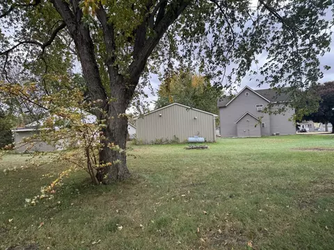 Exterior - 406 4th St, Rushmore, MN 56168 photo 3 of 3