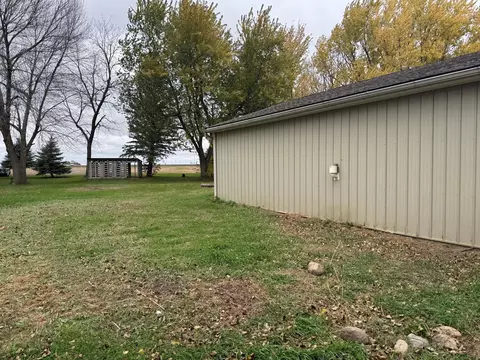 Exterior - 406 4th St, Rushmore, MN 56168 photo 2 of 3
