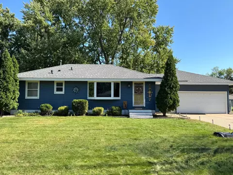10943 Norway St NW, Coon Rapids, MN 55448