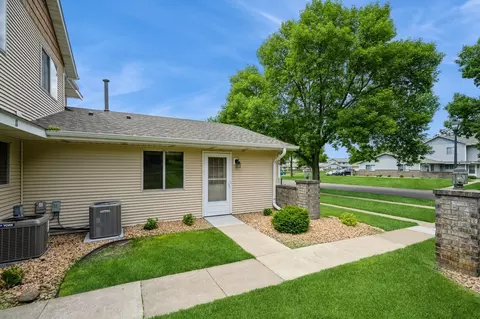 8469 S Pond Trl, Champlin, MN 55316 photo 15