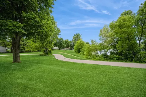 8469 S Pond Trl, Champlin, MN 55316 photo 18