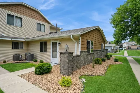8469 S Pond Trl, Champlin, MN 55316