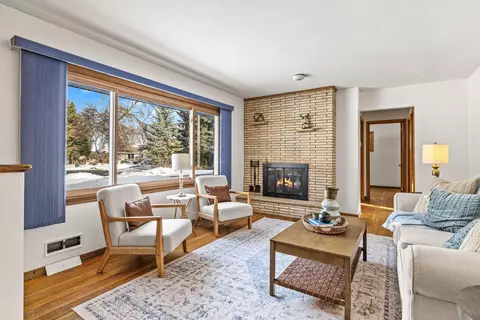 Living - 6015 Aspen Rd, Mound, MN 55364 photo 6 of 8