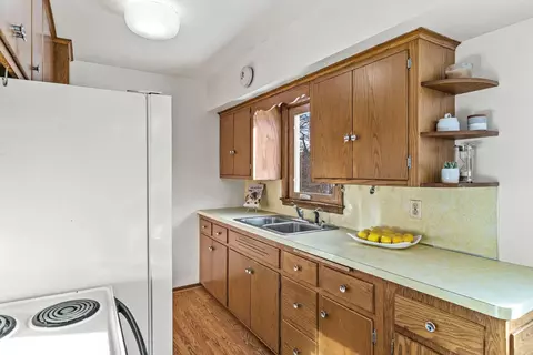 Kitchen - 6015 Aspen Rd, Mound, MN 55364 photo 1 of 2