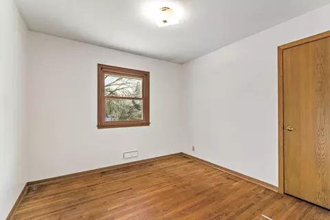 Bedroom - 6015 Aspen Rd, Mound, MN 55364 photo 2 of 3