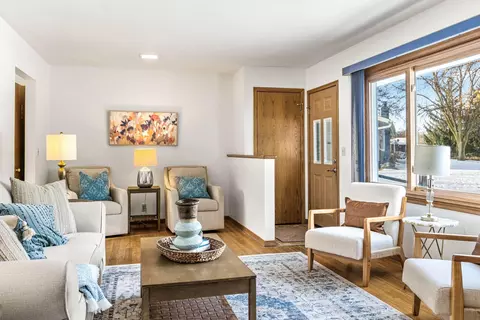 Living - 6015 Aspen Rd, Mound, MN 55364 photo 3 of 8