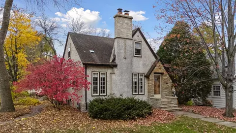 5512 Clinton Ave, Minneapolis, MN 55419