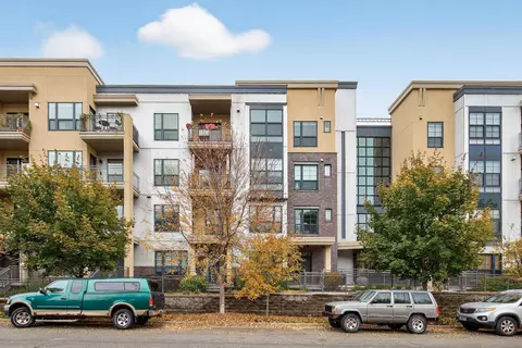 820 Emerald St #307, Saint Paul, MN 55114