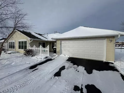 1031 Blackbird Trl SW, Hutchinson, MN 55350