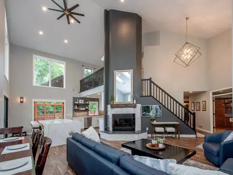 263 Cedar St, White Bear Lake, MN 55110