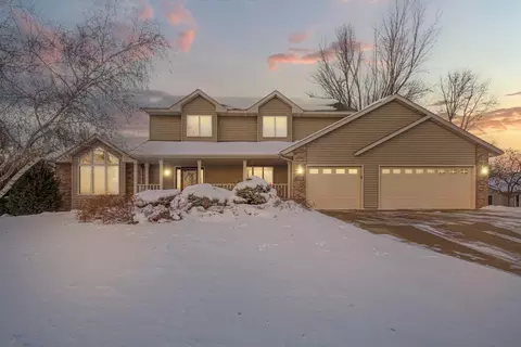 Exterior - 1802 Eagle Ct, Faribault, MN 55021 photo 3 of 17