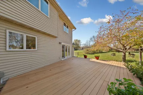 Exterior - 1802 Eagle Ct, Faribault, MN 55021 photo 10 of 17