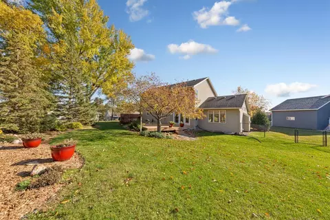 Exterior - 1802 Eagle Ct, Faribault, MN 55021 photo 13 of 17