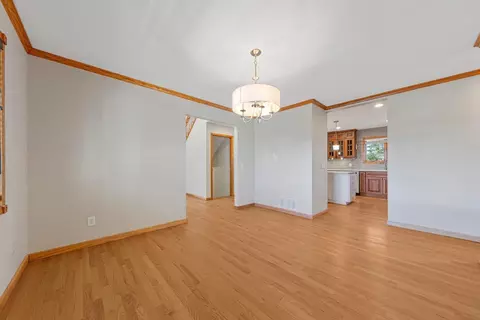 Living - 1802 Eagle Ct, Faribault, MN 55021 photo 6 of 7