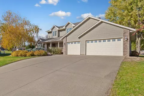 Exterior - 1802 Eagle Ct, Faribault, MN 55021 photo 11 of 17