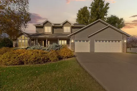 Exterior - 1802 Eagle Ct, Faribault, MN 55021 photo 15 of 17