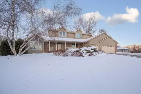 Exterior - 1802 Eagle Ct, Faribault, MN 55021 photo 4 of 17
