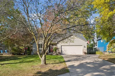 19216 Xavier St NW, Elk River, MN 55330