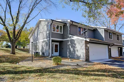 9365 Nesbitt Rd, Bloomington, MN 55437