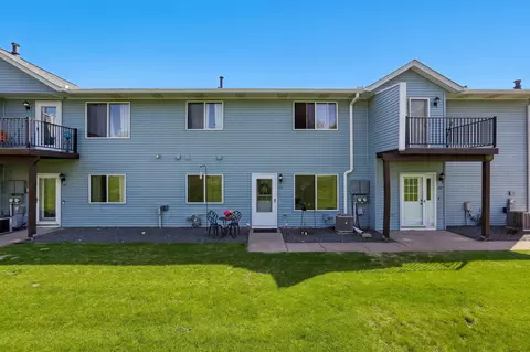 111 96th Ln NE, Blaine, MN 55434