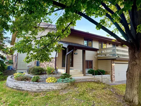 7062 W 113th St #1, Bloomington, MN 55438