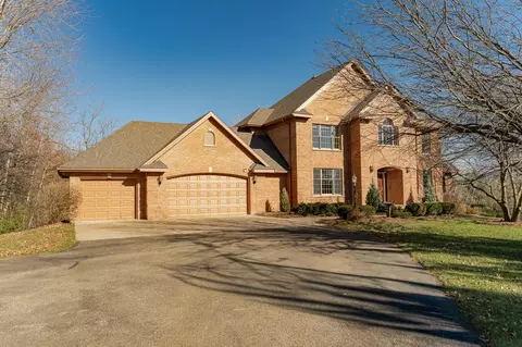 75 River Bluff Pl NW, Rochester, MN 55901