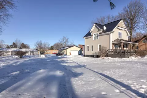 413 E Stanley St, Thorp, WI 54771 photo 32