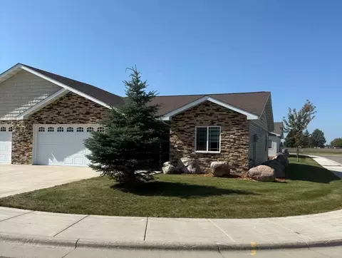 1615 30th St NW #19, Bemidji, MN 56601