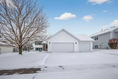 3608 Ironwood Ct SW, Rochester, MN 55902