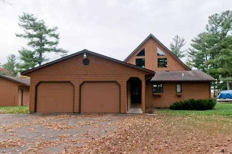 221 Sumner Ave, Chetek, WI 54728