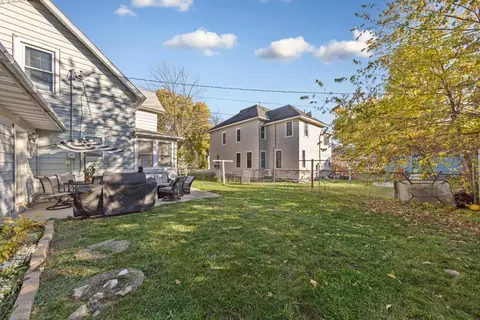 Exterior - 626 4th Ave NW, Faribault, MN 55021 photo 9 of 11