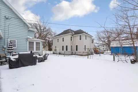 Exterior - 626 4th Ave NW, Faribault, MN 55021 photo 3 of 11
