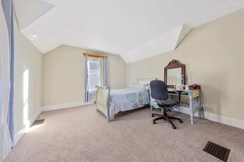 Bedroom - 626 4th Ave NW, Faribault, MN 55021 photo 6 of 9