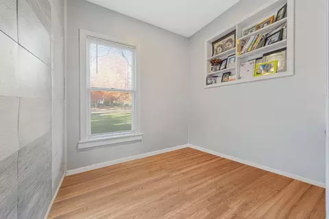 Bedroom - 626 4th Ave NW, Faribault, MN 55021 photo 3 of 9