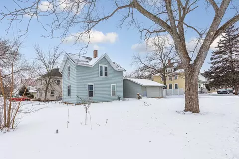 Exterior - 626 4th Ave NW, Faribault, MN 55021 photo 2 of 11